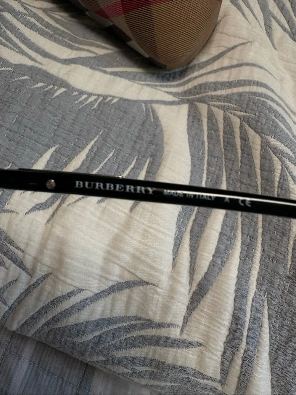 Authentic Burberry  Sunglasses with Check Case